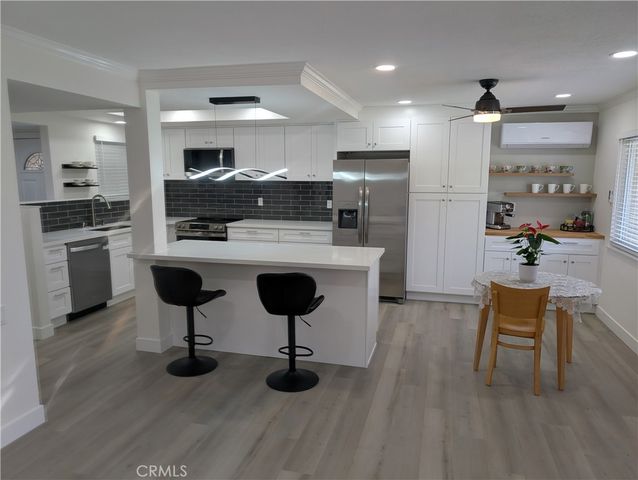2296 Via Puerta #B, Laguna Woods, CA 92637