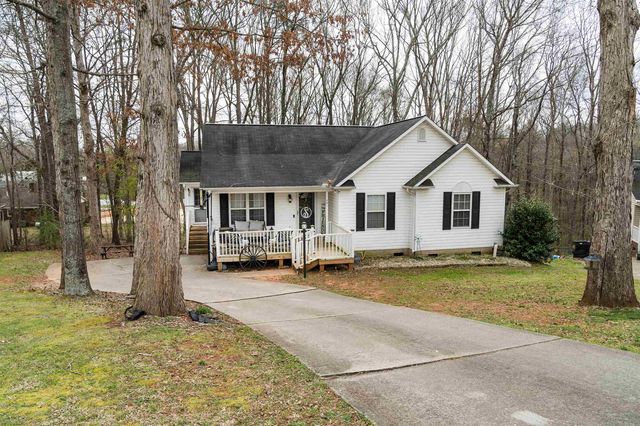 281 Autumn Gold Dr, Boiling Springs, SC 29316