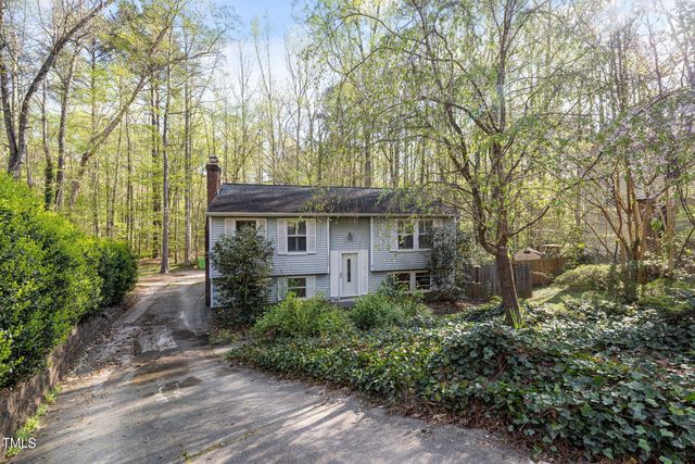 7336 Summerland Dr, Raleigh, NC 27612