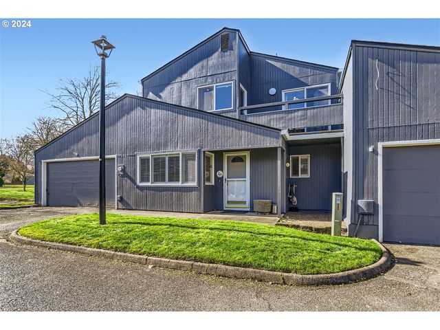 17606 NW Rolling Hill Ln, Beaverton, OR 97006