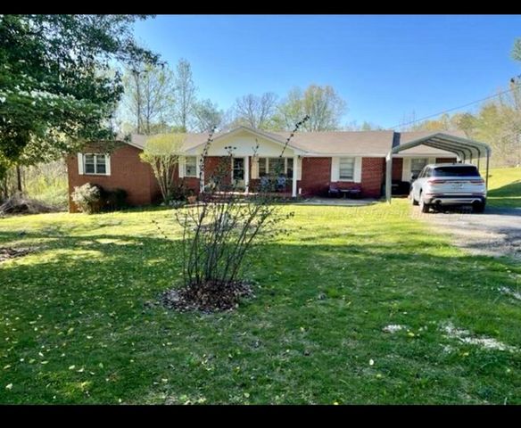 637 Pike Ave, Phil Campbell, AL 35581
