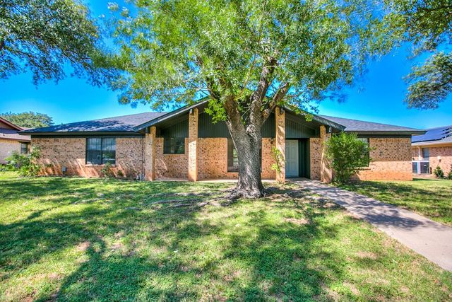 3842 Hillcrest Dr, San Angelo, TX 76904