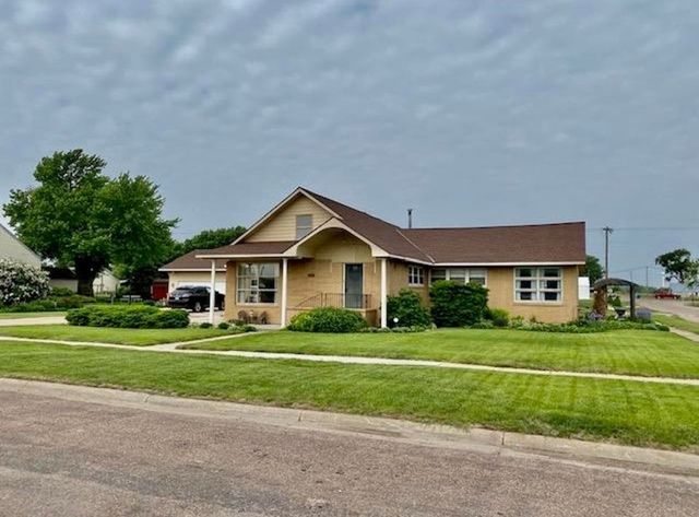 301 S  Main St, Wilcox, NE 68982