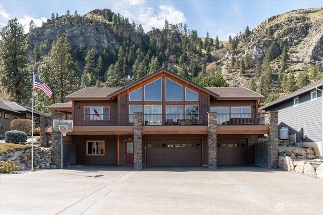 15320 Lakeview Street, Entiat, WA 98822