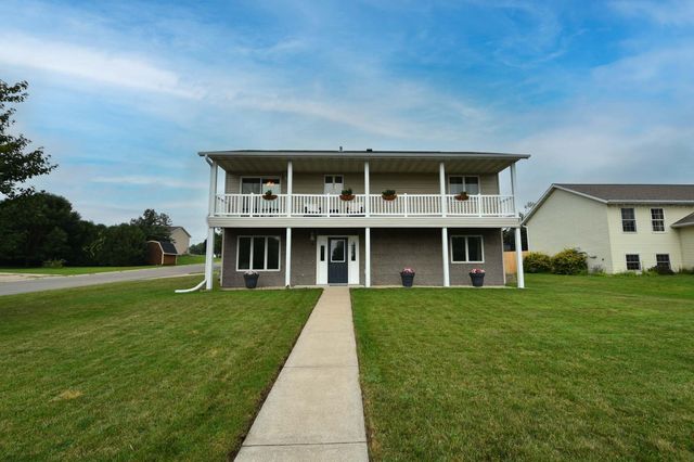 101 6th Ave NE, Elgin, MN 55932