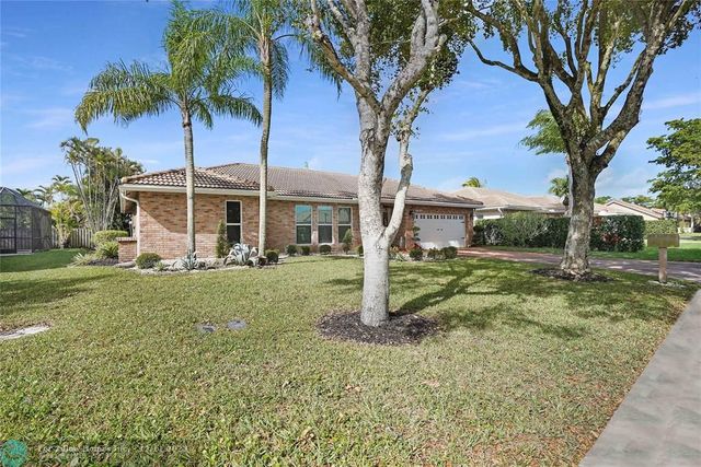 5422 NW 60th Dr, Coral Springs, FL 33067