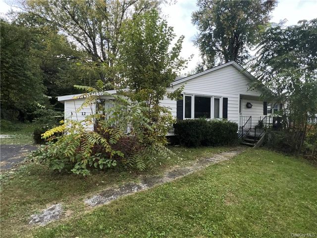 12 Riverview Avenue, New Windsor, NY 12553