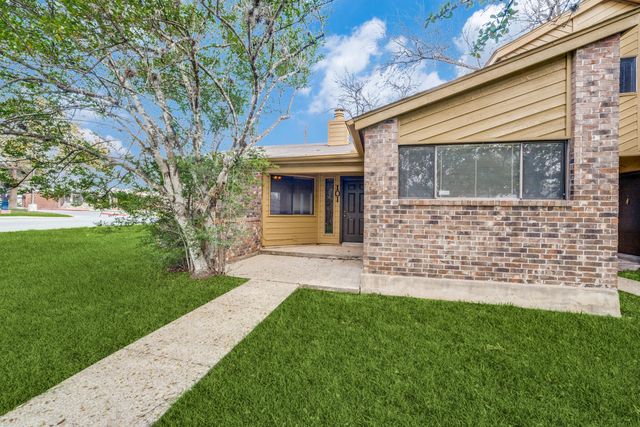 101 Claywell Dr, Alamo Heights, TX 78209