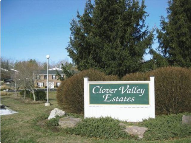 144 Clover Valley Cir, Blacksburg, VA 24060