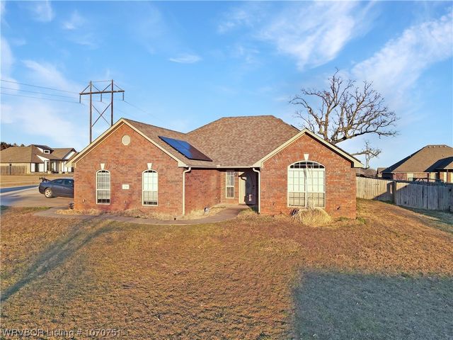 2518 Griffin St, Van Buren, AR 72956