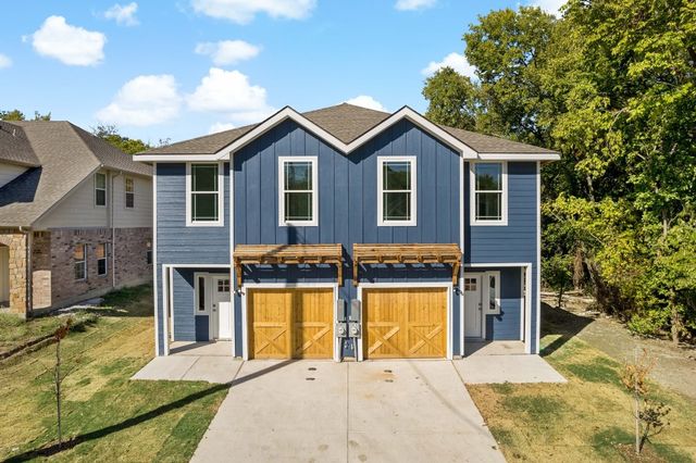 414 E  7th St #1, Bonham, TX 75418