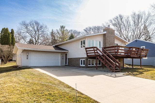 616 2nd Ave NW, Byron, MN 55920