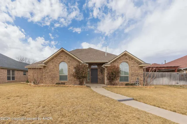 7902 Taos Dr, Amarillo, TX 79118