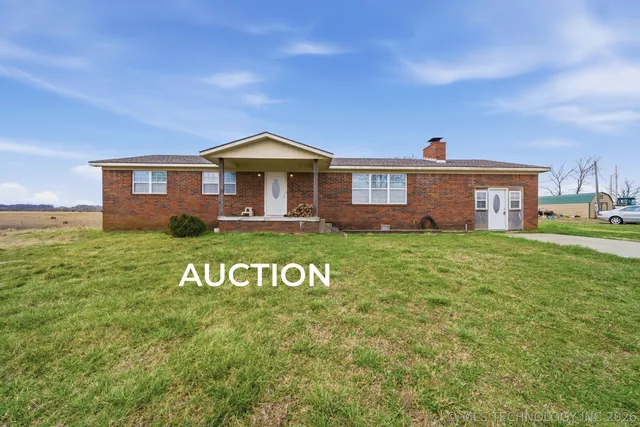 12492 S  4200th Rd #B, Claremore, OK 74017