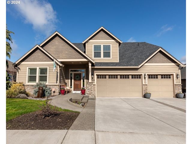 3208 NW 103rd St, Vancouver, WA 98685