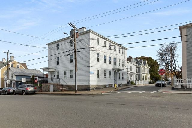 40-42 Middle St, Gloucester, MA 01930
