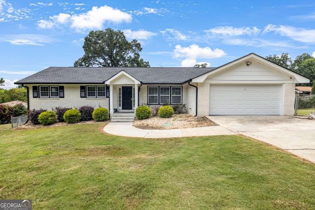 497 Dicks Ct NW, Lilburn, GA 30047