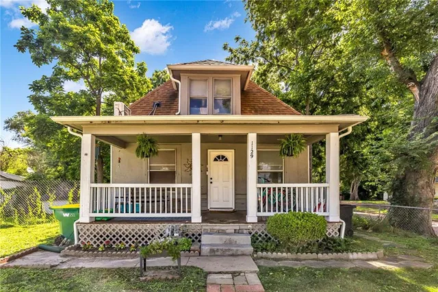 1129 S  36th St, Kansas City, KS 66106