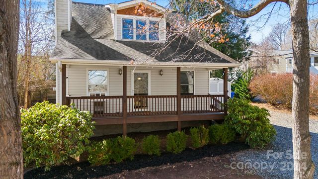 83 Langwell Ave, Asheville, NC 28806
