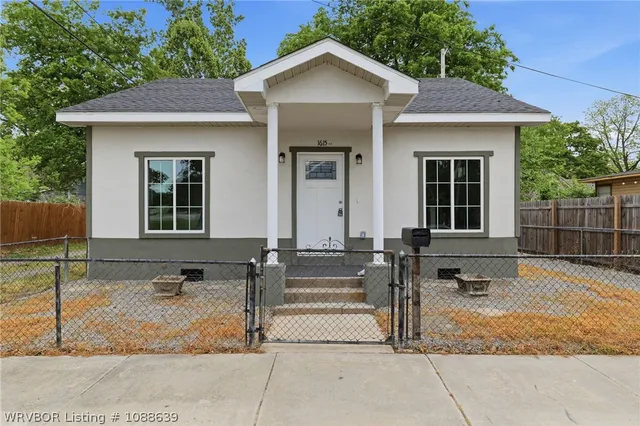 1615 N  D St, Fort Smith, AR 72901