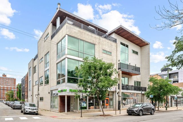 1555 W  Pearson St #D, Chicago, IL 60642