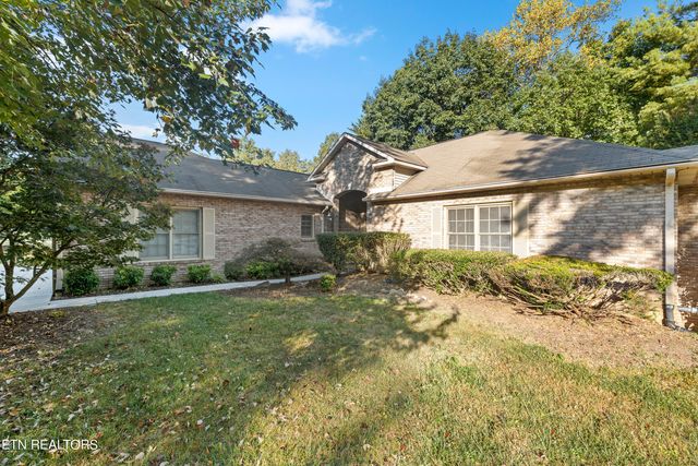 6818 Hunters Trl, Knoxville, TN 37921