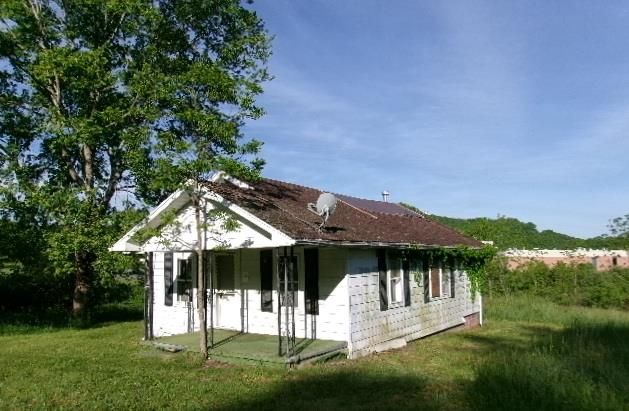 478 Flat Top Rd, Shady Spring, WV 25918