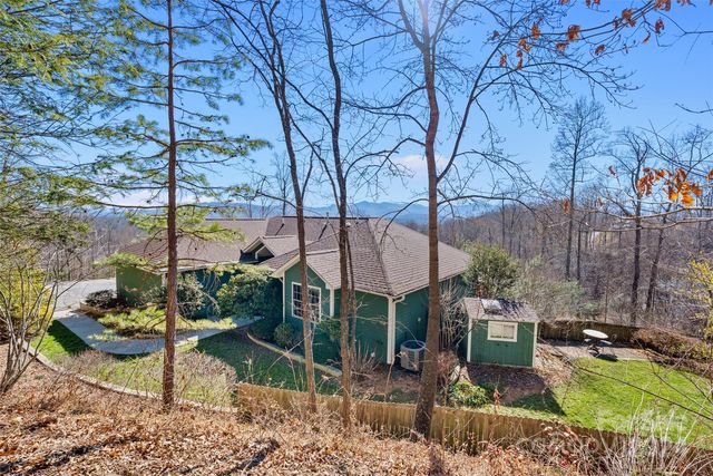 60 Squires Ln, Candler, NC 28715