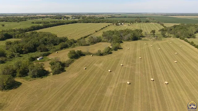 1873 Road 110, Hartford, KS 66854