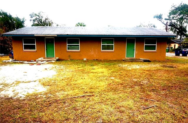 9800 N  10th St, Tampa, FL 33612