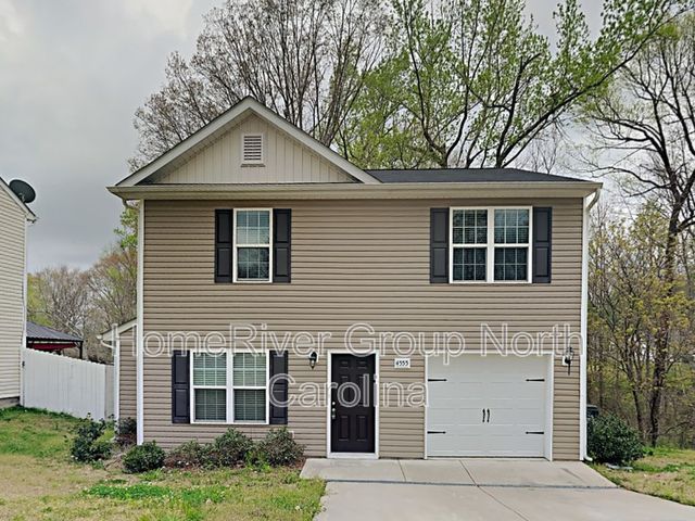 4555 Merryvale Forest Dr, Charlotte, NC 28214
