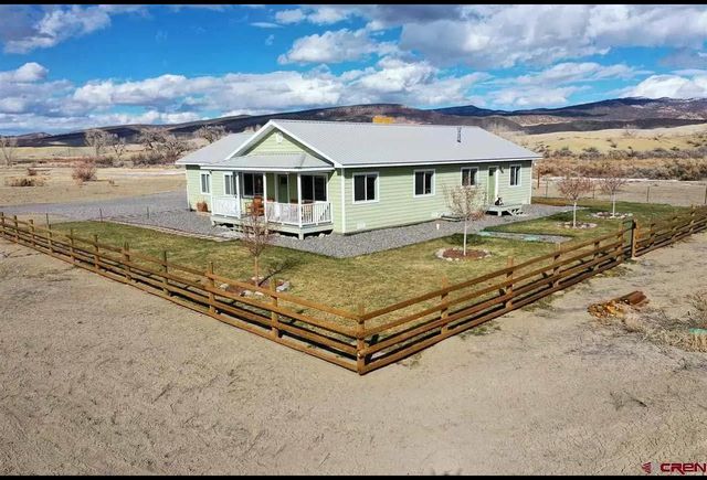 8630 6400th Rd, Montrose, CO 81401