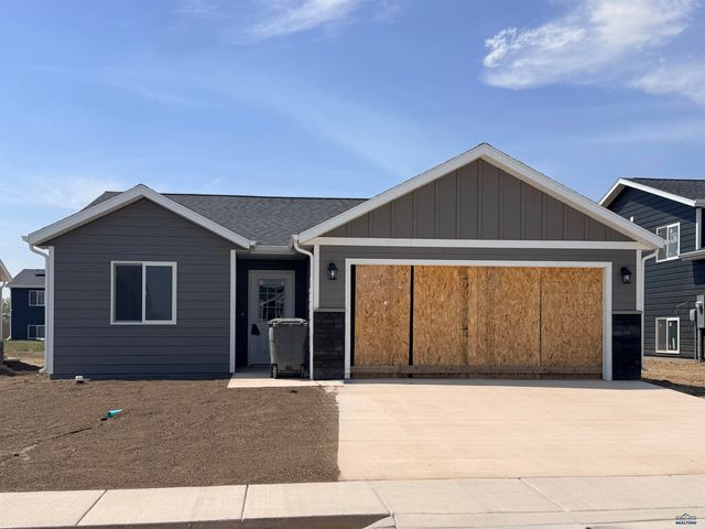 4081 McIntosh Ln, Rapid City, SD 57703
