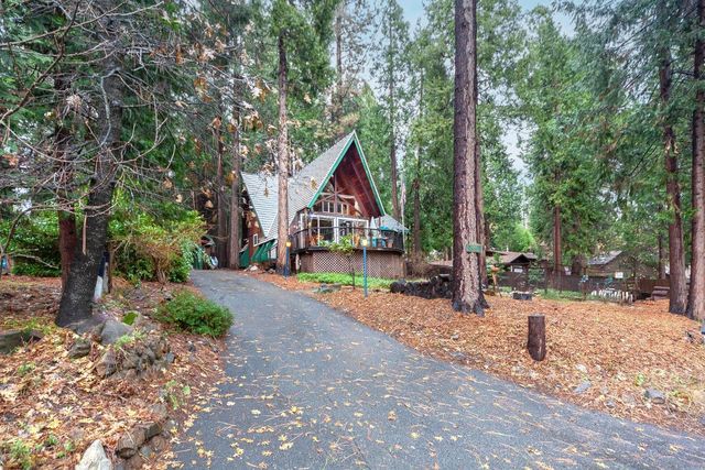 6193 Speckled Rd, Pollock Pines, CA 95726