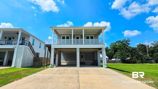 27094 Magnolia Dr, Orange Beach, AL 36561