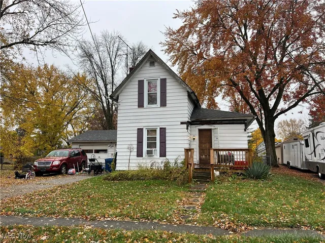 132 Hale St, Wellington, OH 44090