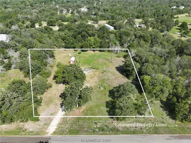 1421 Beaver Creek Dr, Caldwell, TX 77836