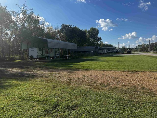 Catfish Ln, Crump, TN 38327