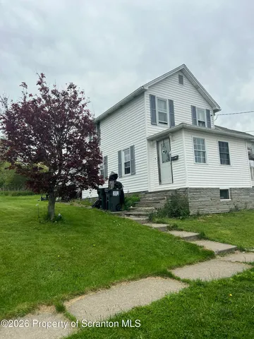 733 Railroad St, Forest City, PA 18421