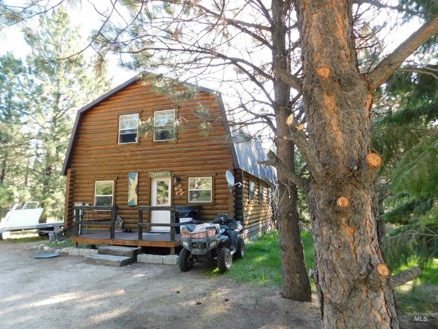 64 W  Brookdale Dr, Mountain Home, ID 83647