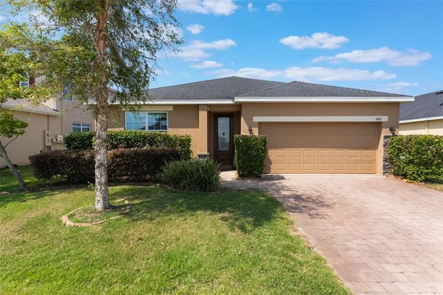 686 Black Eagle Dr, Groveland, FL 34736