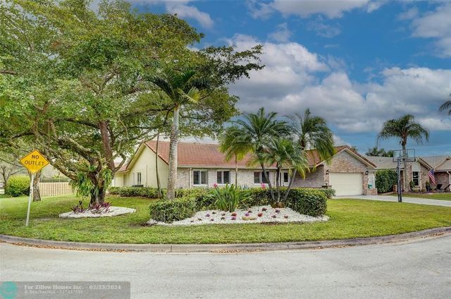 541 NW 113th Ter, Coral Springs, FL 33071