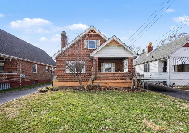 3715 Simpson Ave, Cincinnati, OH 45227