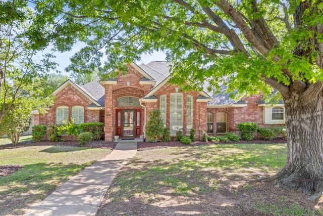 2201 Highland Meadow Dr, Colleyville, TX 76034