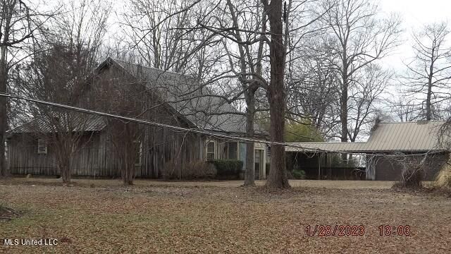 1006 W  Magnolia Ave, Shelby, MS 38774