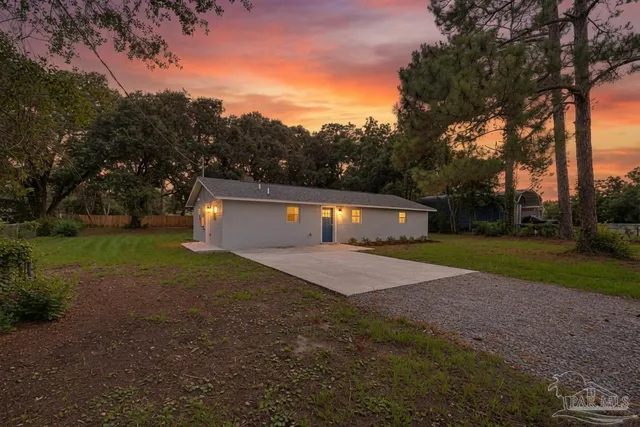 7265 Lockhart St, Pensacola, FL 32526