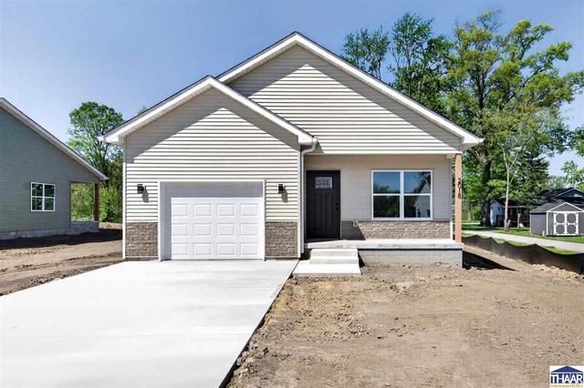 2018 N  1st St, Terre Haute, IN 47803