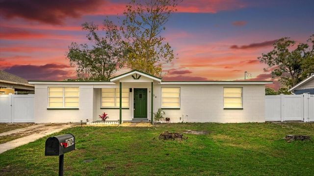 4704 S  85th Dr, Tampa, FL 33619