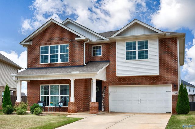 134 Heritage Lakes Blvd, New Market, AL 35761