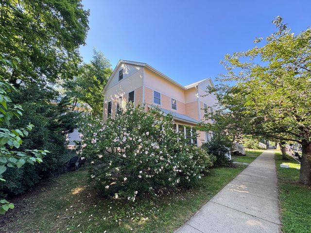 23 Edwards St, New Haven, CT 06511